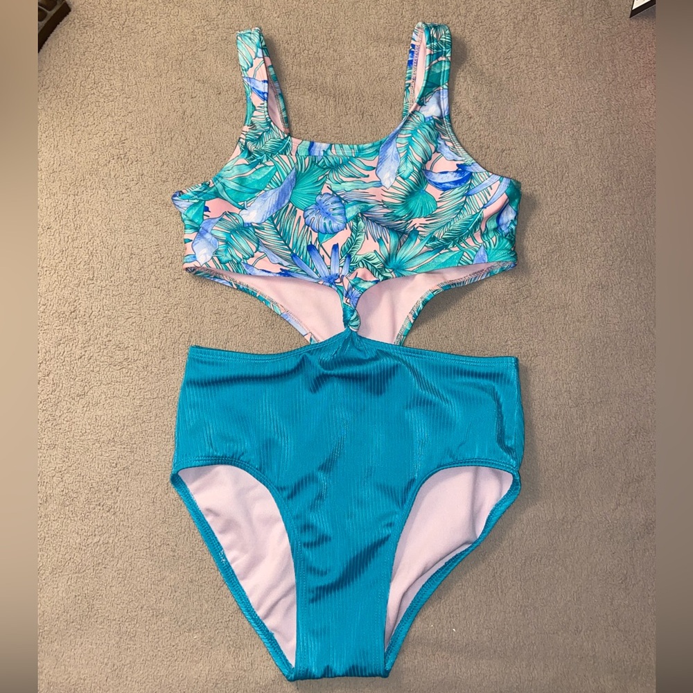 Girls XL/14 Swimsuit